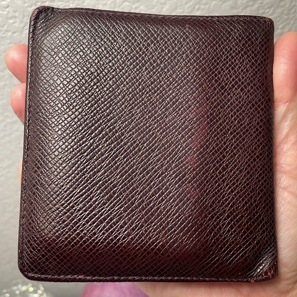 Vintage, Authentic, Louis Vuitton TAIGA  bi-fold wallet Bordeaux  Leather - Picture 2 of 15